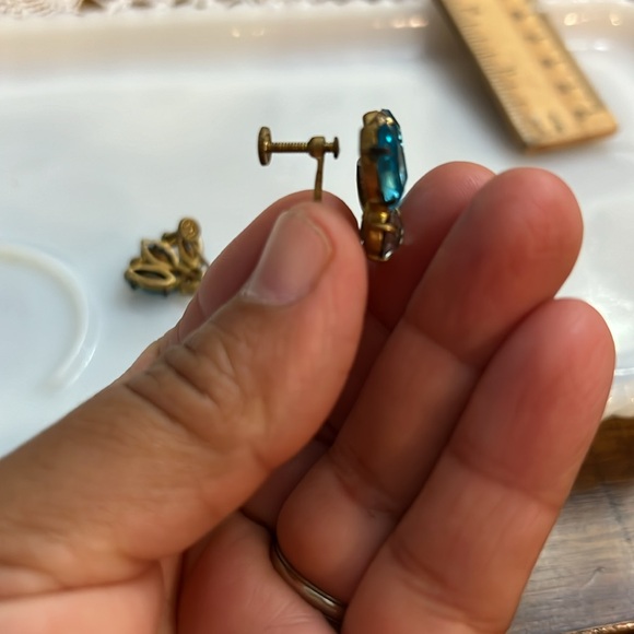 Vintage Czechoslov EARRINGS SCREW BACK - Picture 5 of 6
